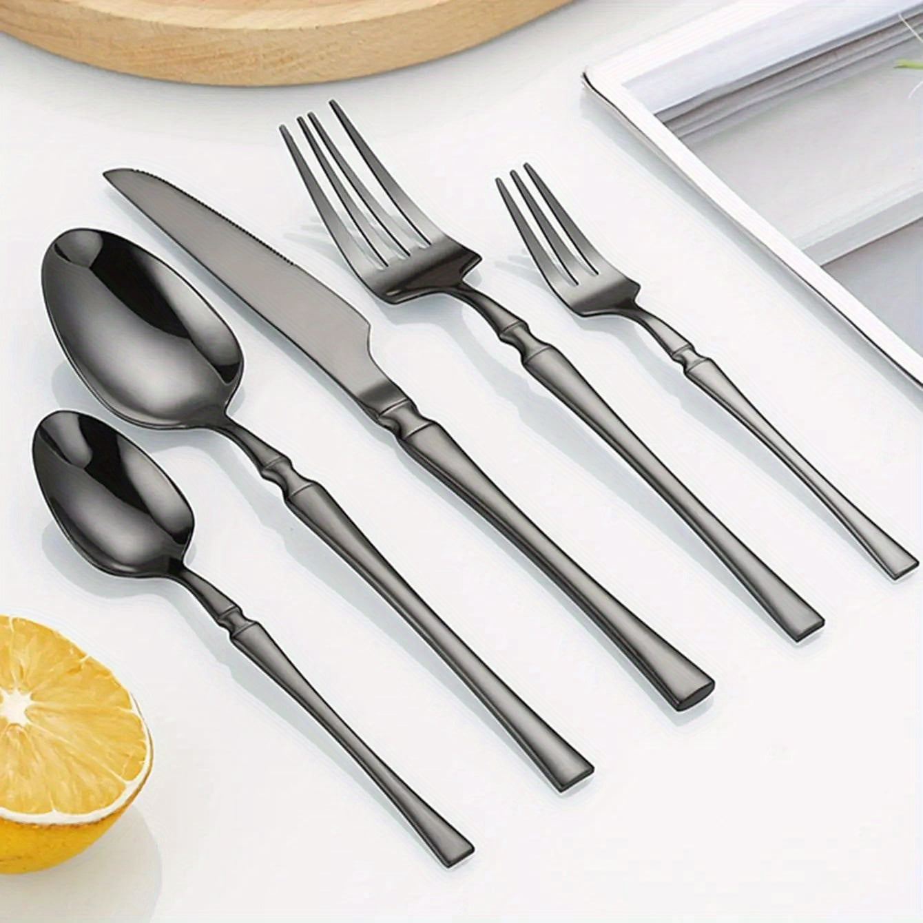 30-Piece Stainless Steel Cutlery Set