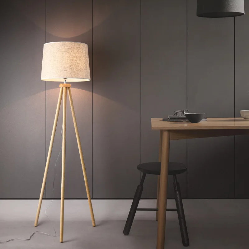 Simple Solid Wood Floor Lamp