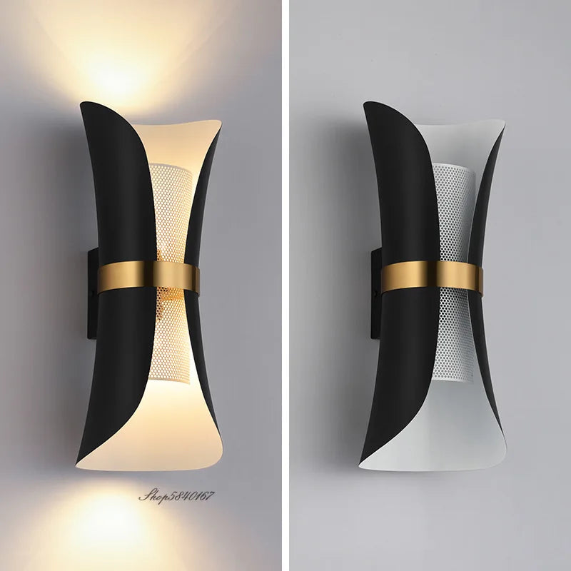 Simple Iron Wall Lamp