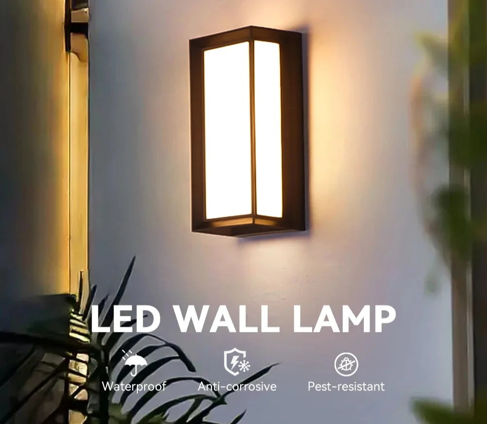 Modeno Outdoor Wall Light