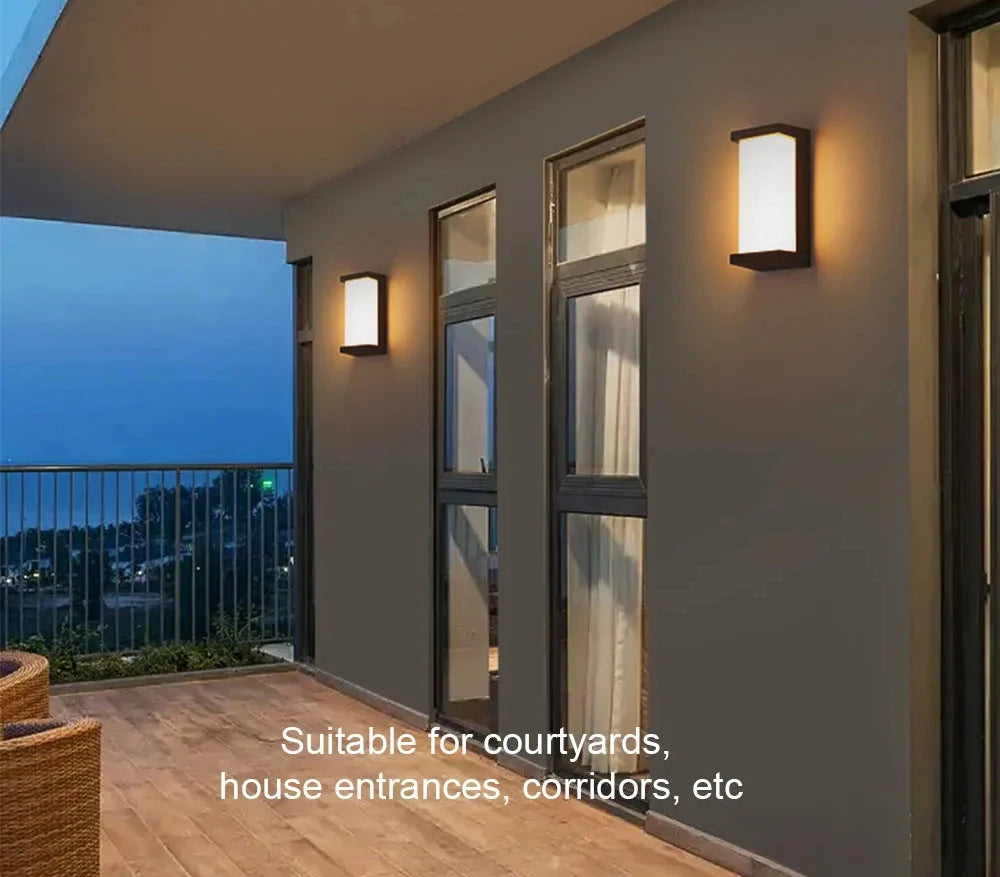 Modeno Outdoor Wall Light